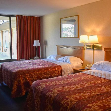 Homeplace Inn Jacksonville Bagian luar foto