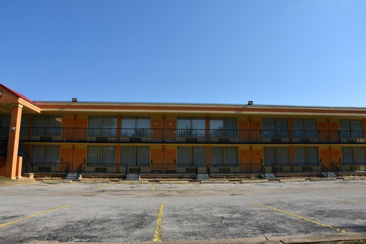 Homeplace Inn Jacksonville Bagian luar foto