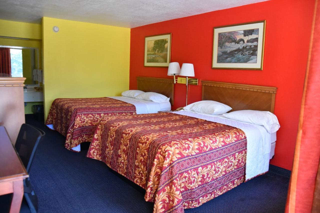 Homeplace Inn Jacksonville Bagian luar foto