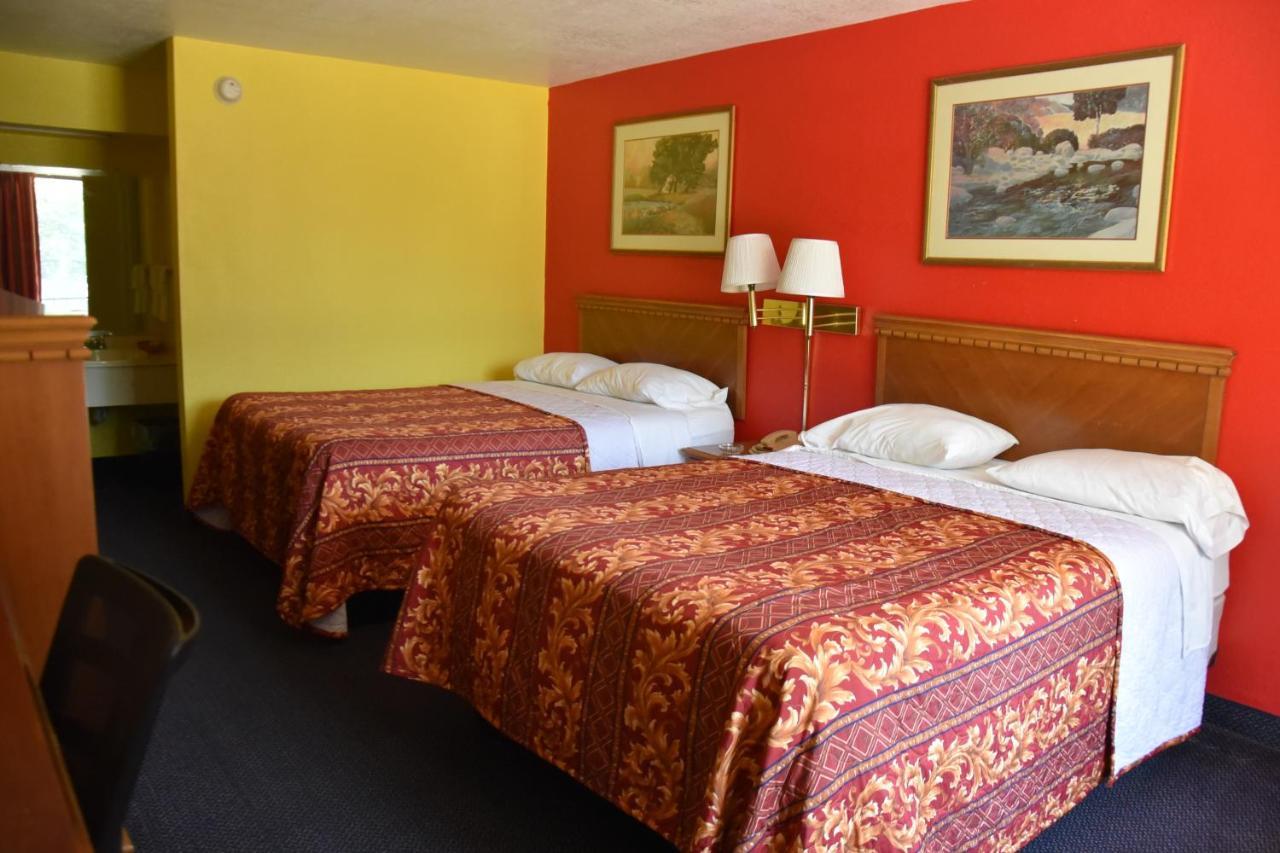 Homeplace Inn Jacksonville Bagian luar foto