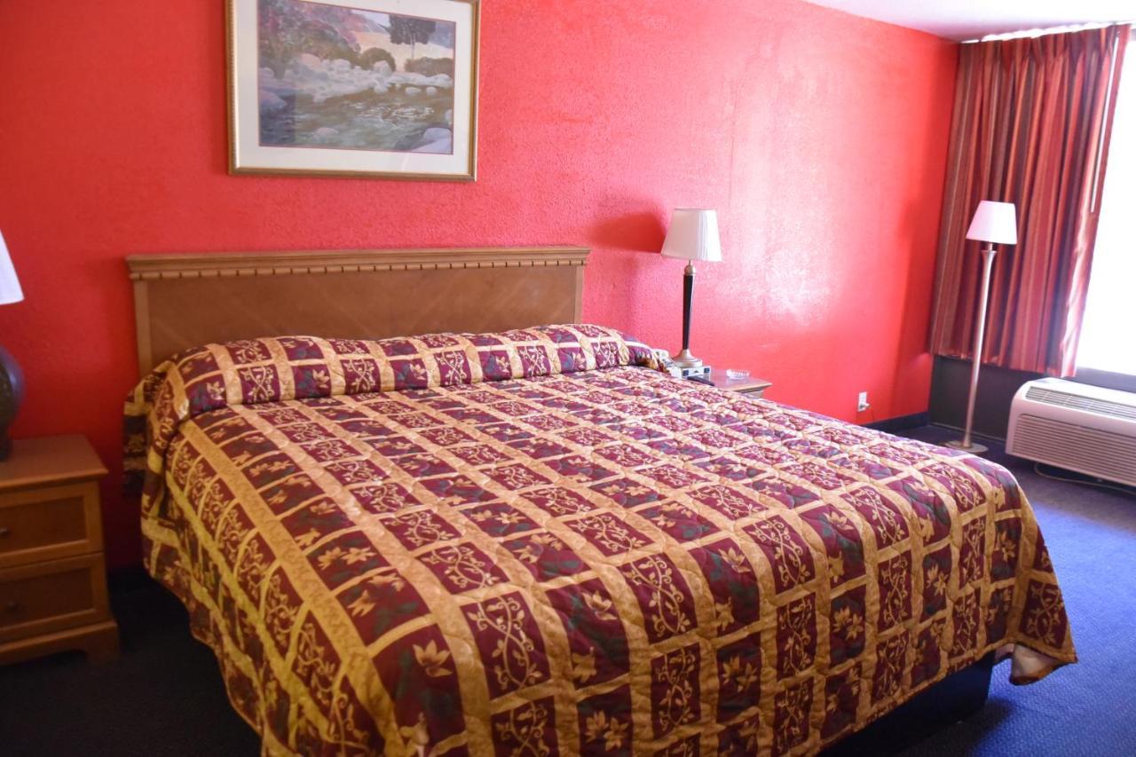 Homeplace Inn Jacksonville Bagian luar foto